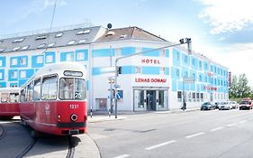 Lenas Donau Hotel